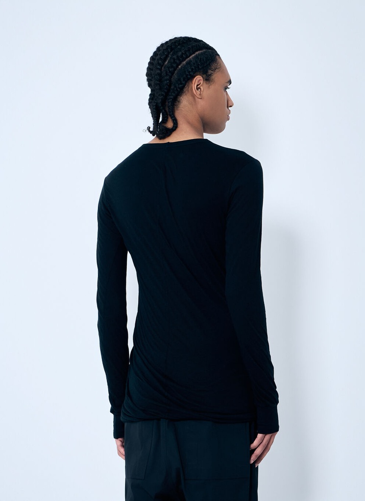 RU01E5257 UC 09 BLACK-2.jpg