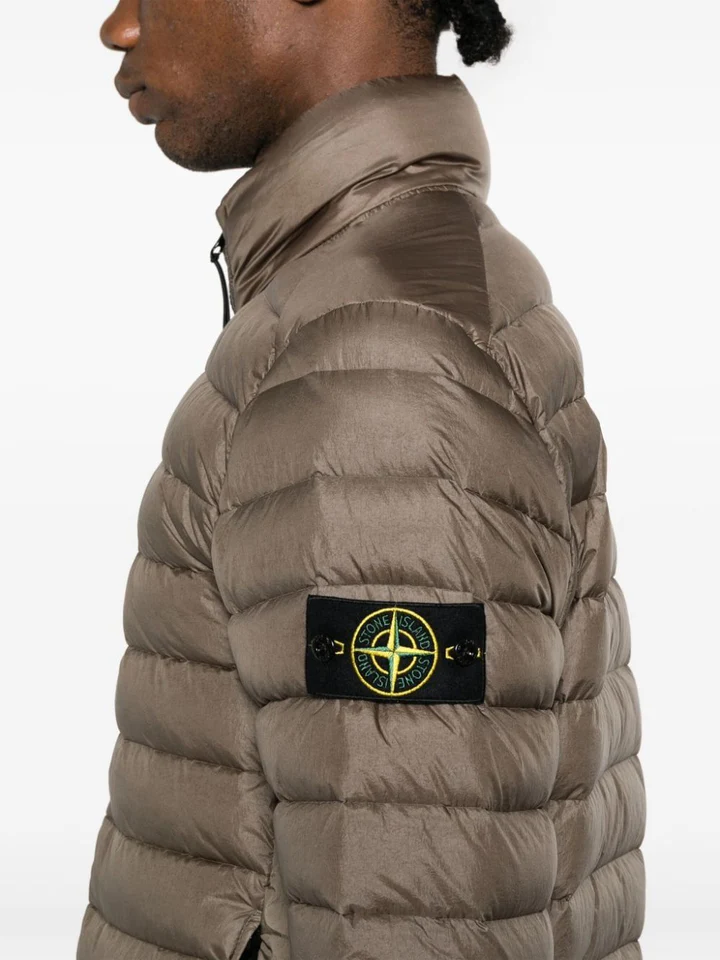 MO811542924 V0075-4.jpg