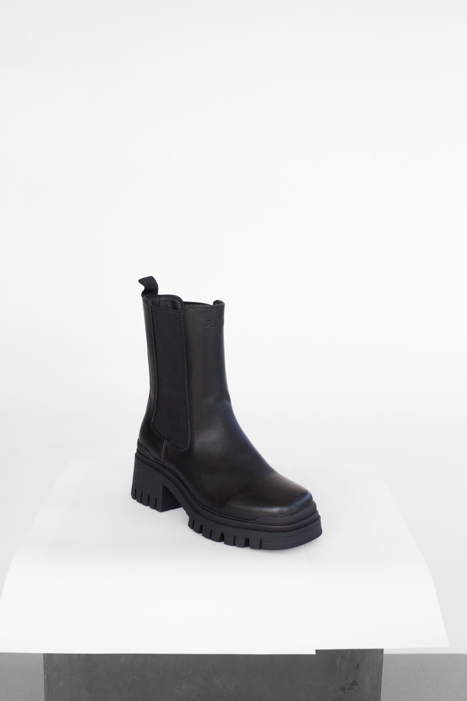 Diana Boots, Black