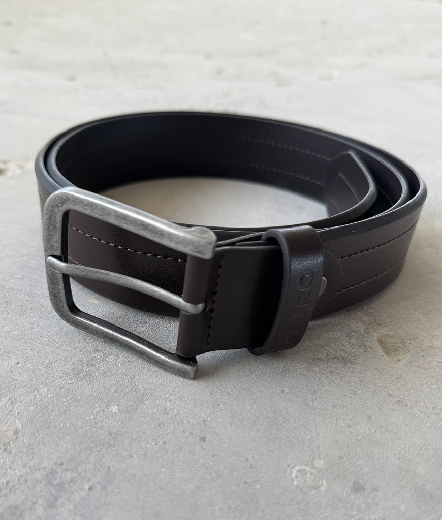 Darren  Belt