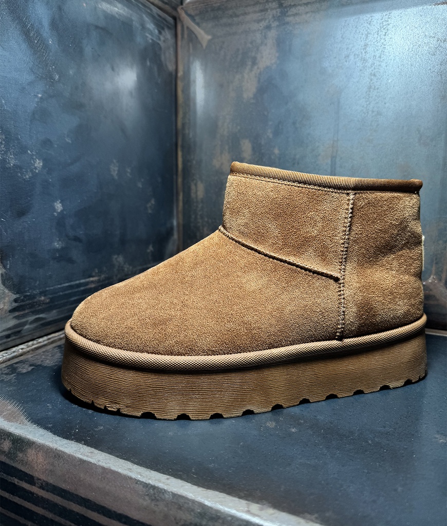 Kissa Boots