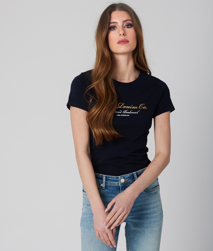 Leona T-Shirt