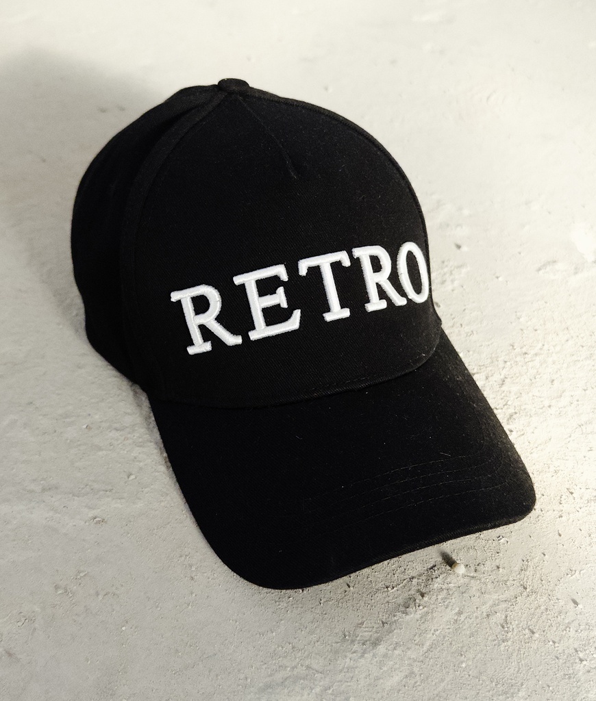 Tom Cap, Black