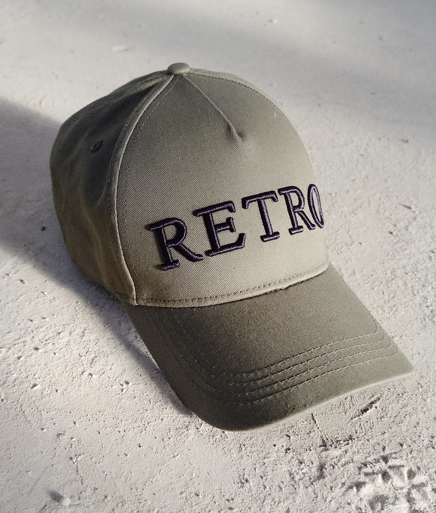 Tom Cap, Khaki