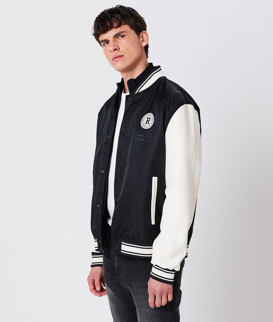 Matt Bomber, Black