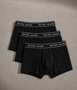 Eddie Boxer, Black